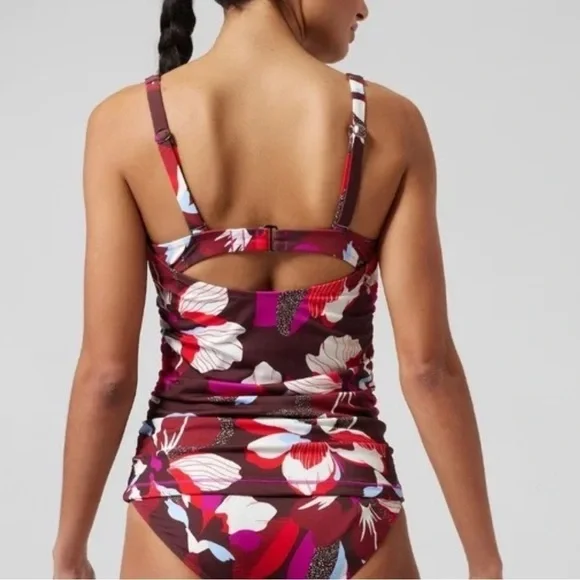 NWT! Multicolor Floral Square Neck Tankini - Size 36D/DD